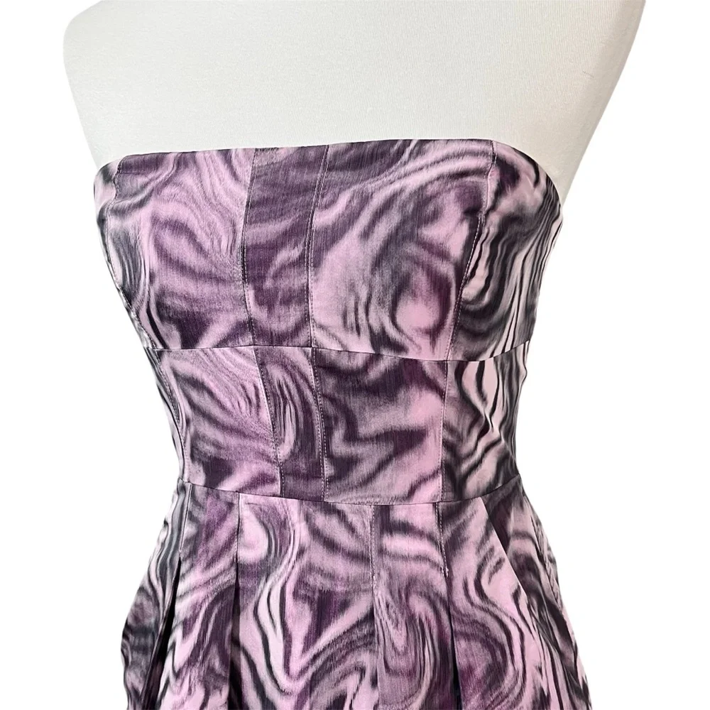 BCBG MaxAzria Strapless Mini Dress Purple Swirl Print Bodycon Size 4 Cocktail